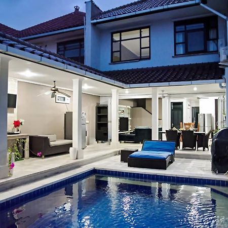 4 Bedroom Villa Kuta Regency B10 Exterior foto