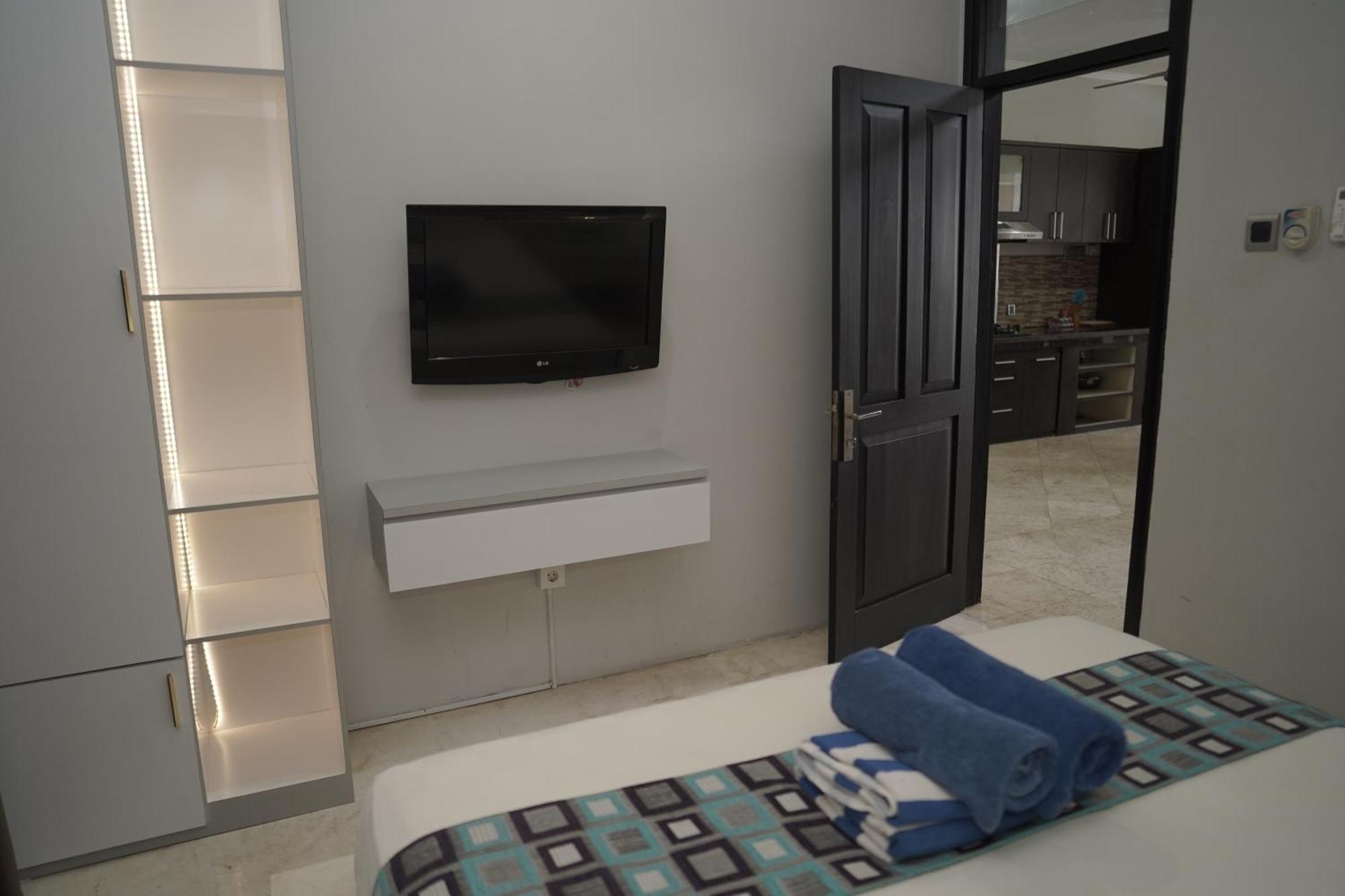 4 Bedroom Villa Kuta Regency B10 Exterior foto